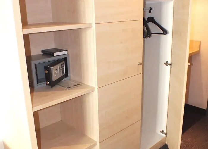 Готель Padoue 4*